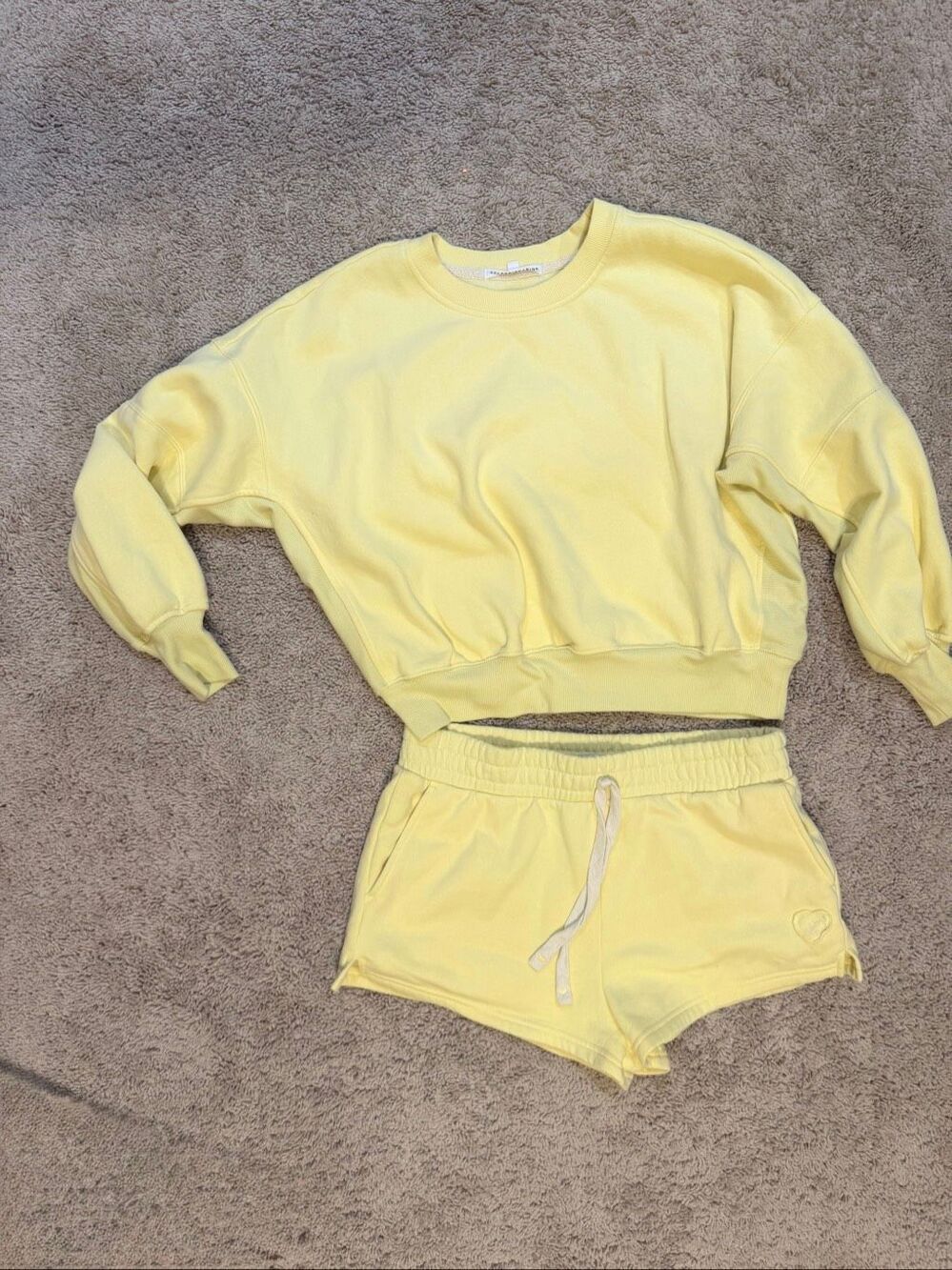 Celebrity Pink Yellow Sweatshirt Shorts Lounge Set Size Medium M NWT